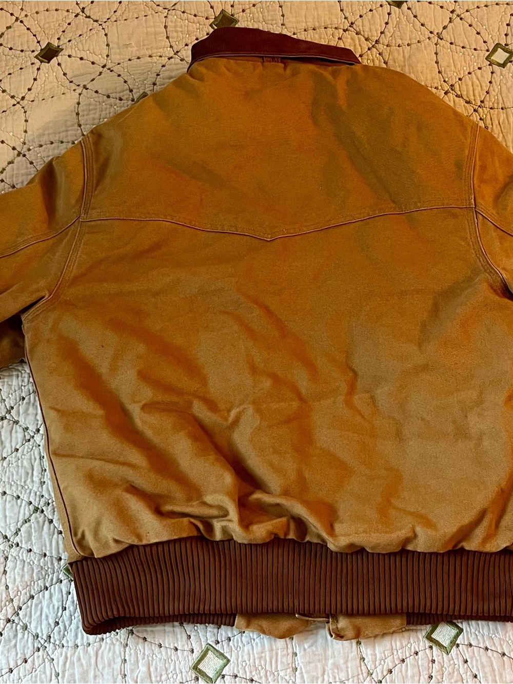 Carhartt Jacket Brown Canvas Red Quilted Lining Western Style Shoulder Yokes USA - Picture 2 of 16
